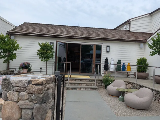 Finished exterior electrical project at a commercial property