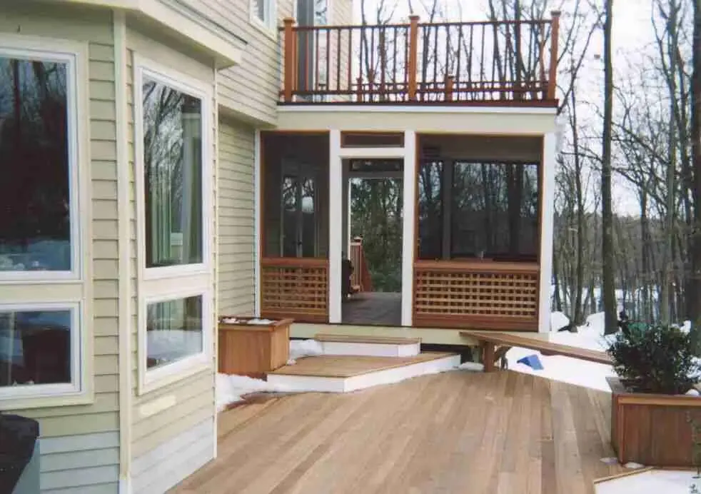 work photo from justdeckscarpentry.com