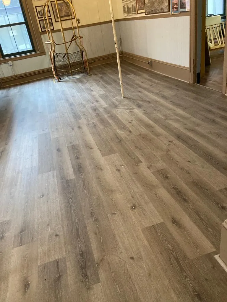 Grand Flooring Inc