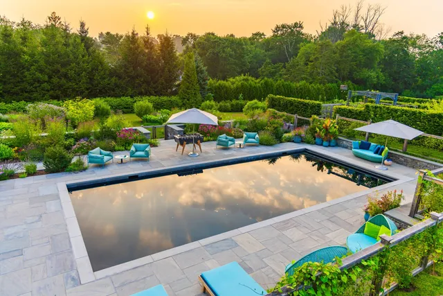 work photo from hoffmanlandscapes.com