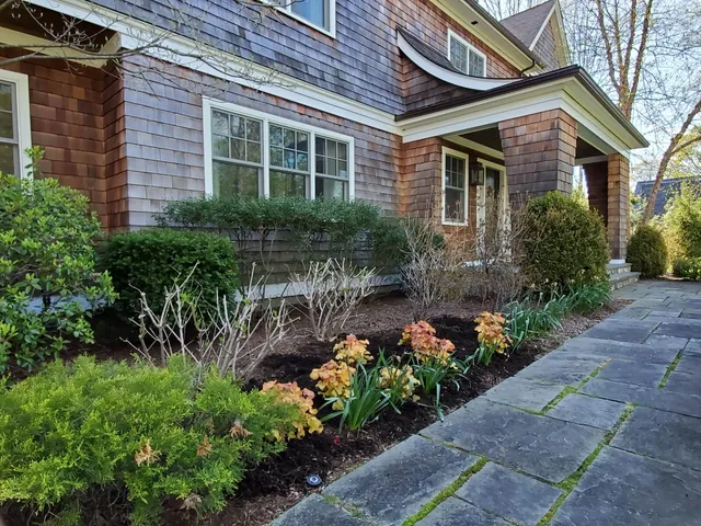 work photo from tjcollinslandscaping.com