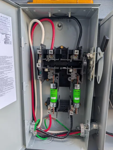 work photo from electricalservicesriverside.com