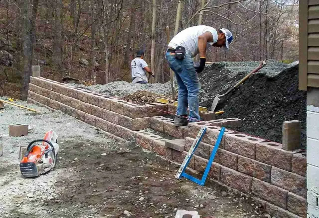 Waze working on block wall | Patio construction