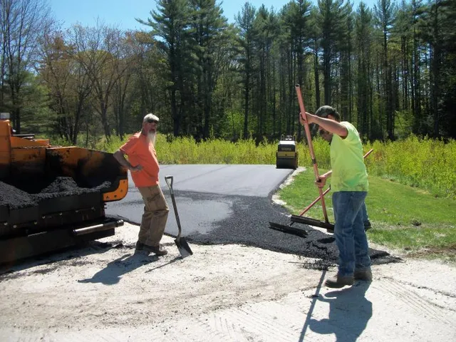 work photo from southernmainepavingandconstructioninc.com