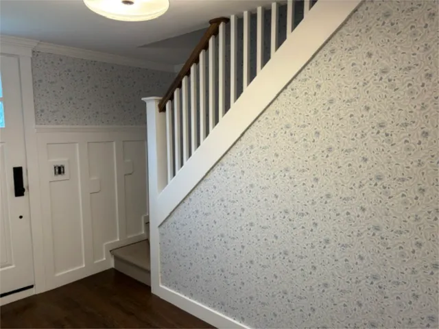 work photo from burnetterwallpaperandpainting.com