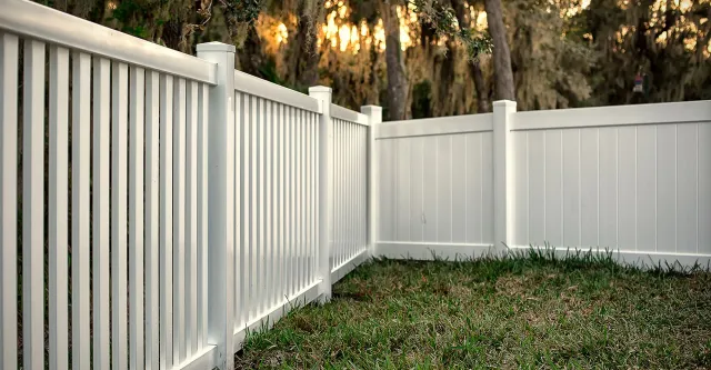 work photo from fencecompanycranston.com