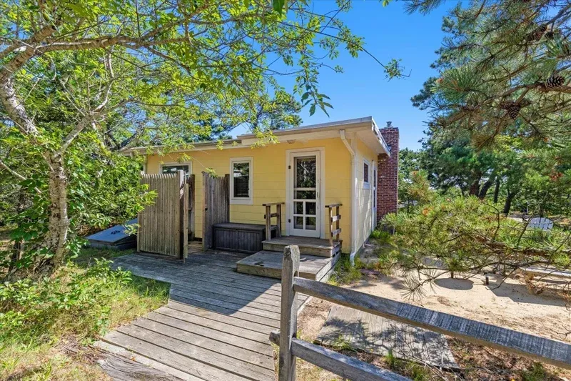 Wellfleet MA Condo/Townhouse For Sale: $649,000