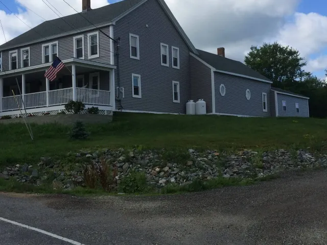 Large Home in Auburn, ME With Updated Siding