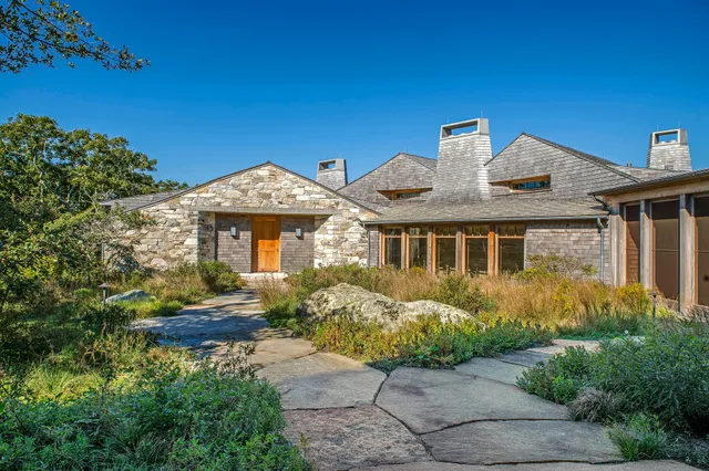 North Shore House