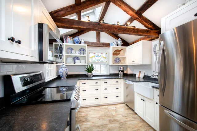 Tracy Dole ~ Jane Coit Real Estate work photo