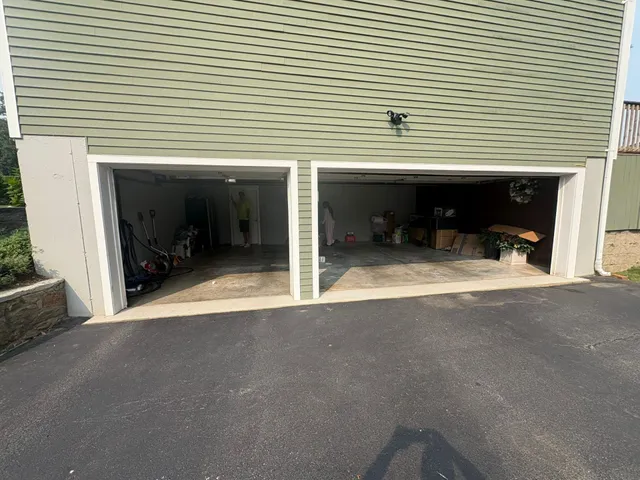 work photo from abgaragedoor.com