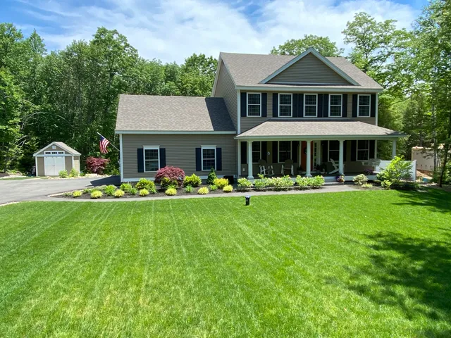 Elf's Landscaping Inc researched project photo