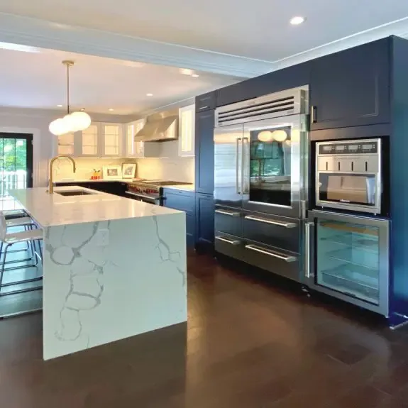 Kitchen with white marble kitchen island