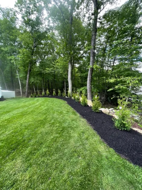 work photo from greenworldlandscapingri.com
