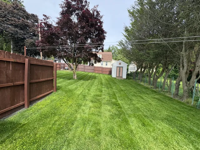 Sod installation and lawn seeding in New Haven County CT