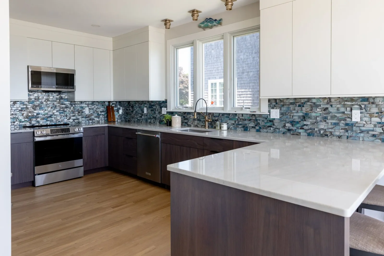 Oceanfront kitchen