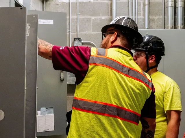 work photo from caseyelectricalservices.com