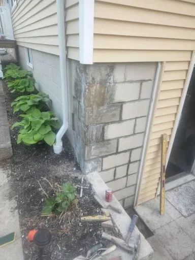 Review photo by Gordon Campbell (Red Line Home Inspections)
