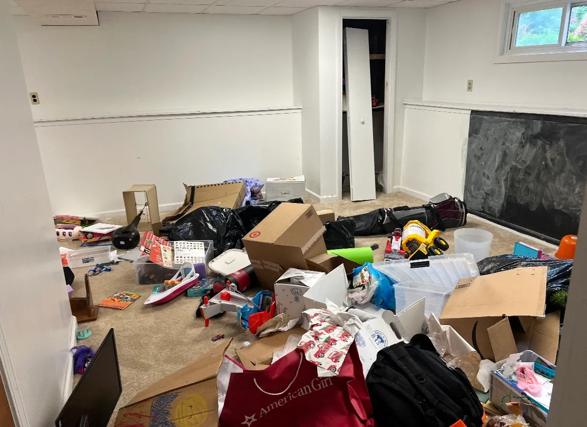 Glitz Clean House Cleaning and Junk Removal