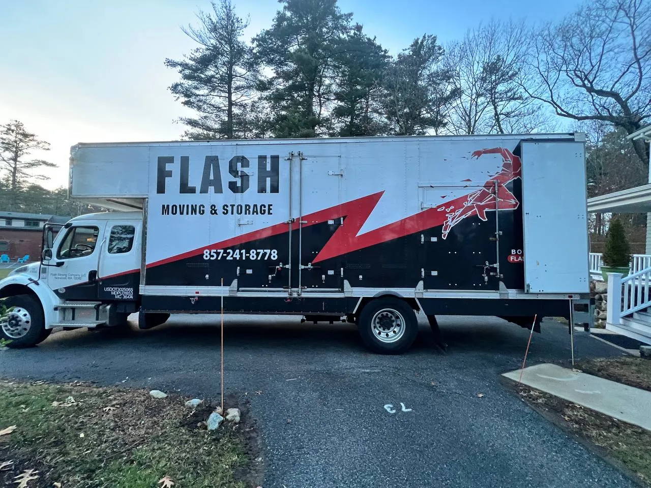 Flash Moving & Storage - Boston Movers