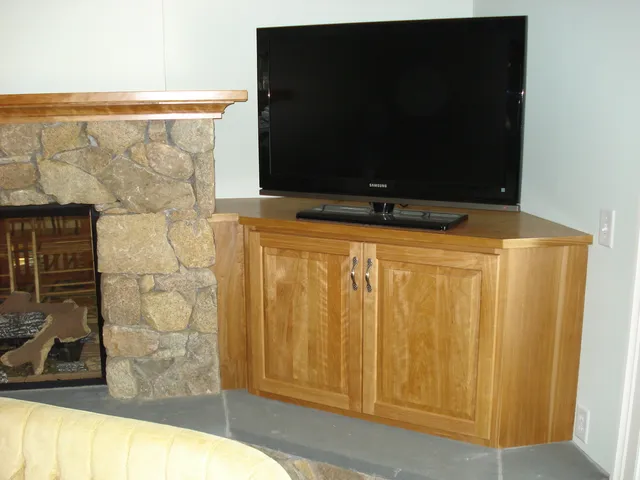 work photo from southcoastcustomwoodworking.com