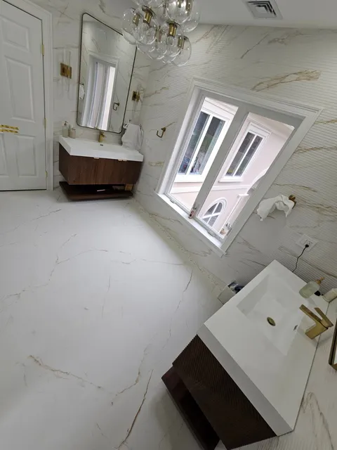 Crown's Tile Solution