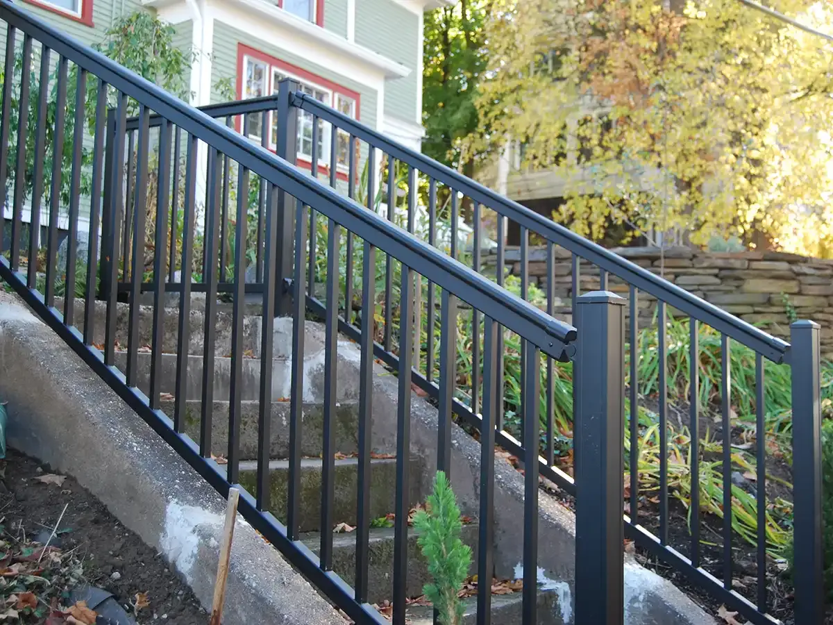 work photo from fitzgeraldfencesinc.com