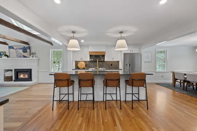 work photo from renovisionsinc.com