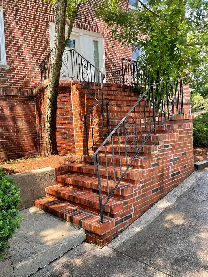 work photo from leonels-landscaping.com