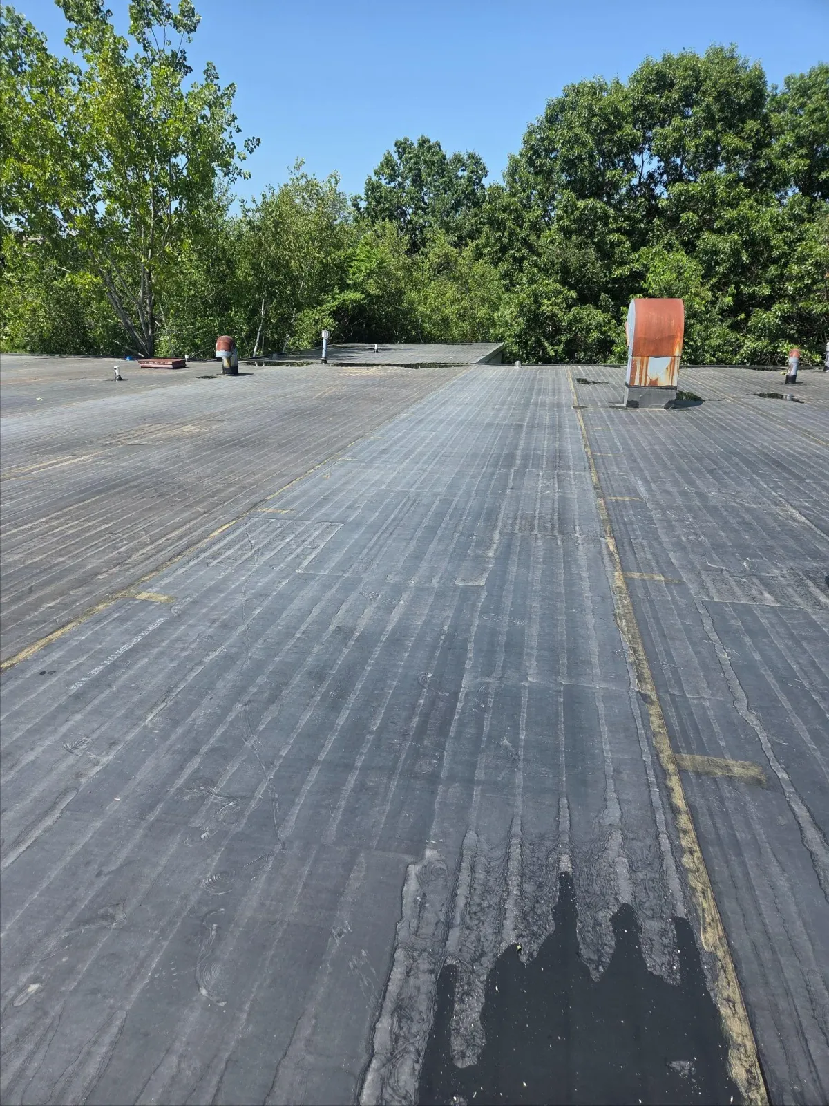 Completed roofing project in Manchester NH by Northpoint Roofing