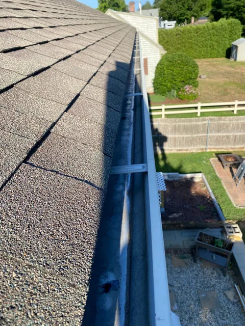 Clean Pro Gutter Cleaning work photo
