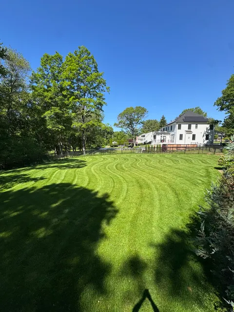 Varsity Lawn Care work photo