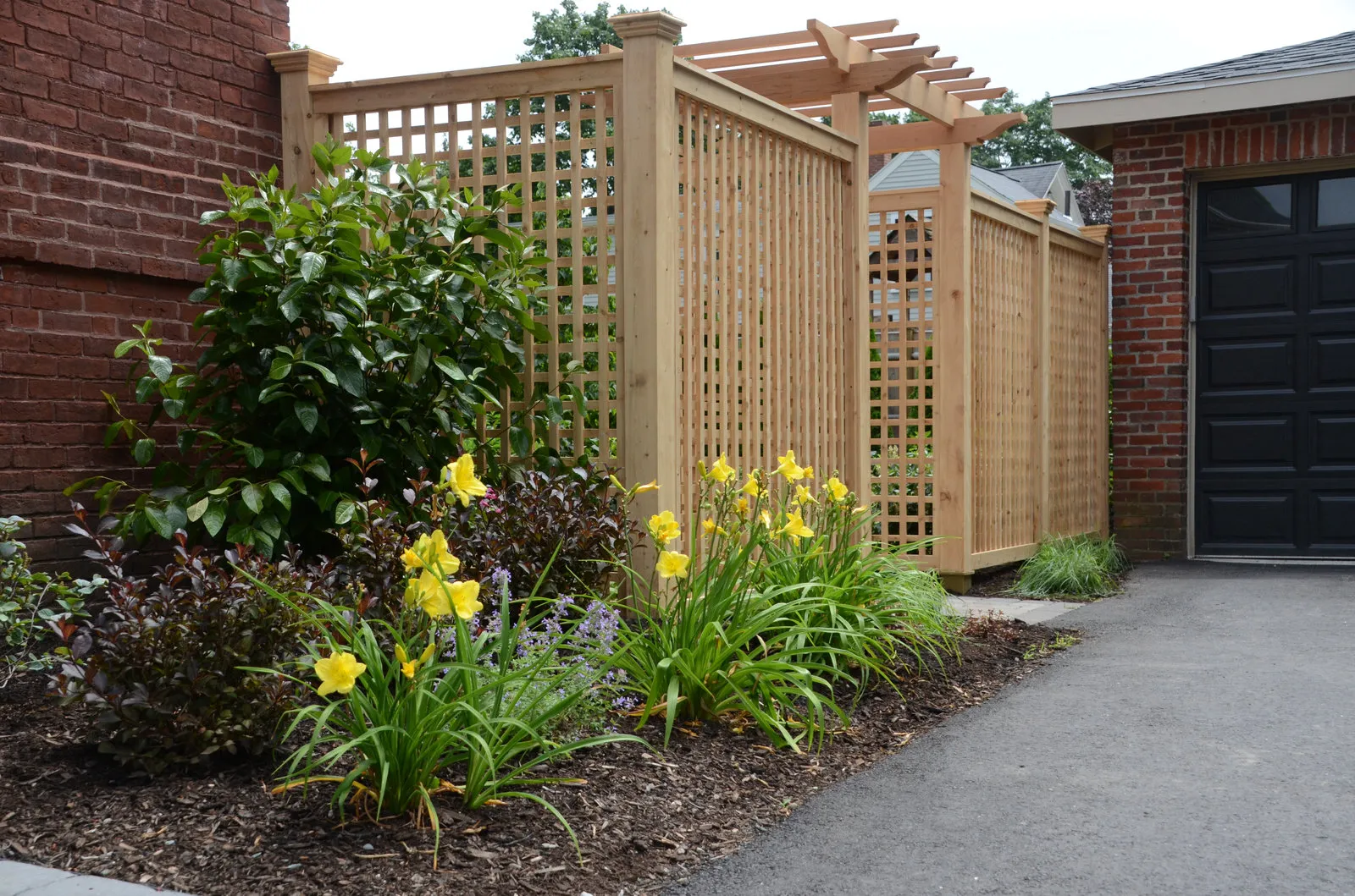 Rue Sherwood Landscape Design, LLC researched project photo
