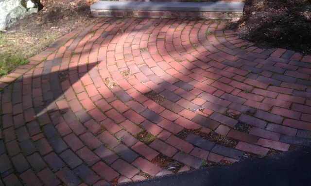 work photo from sandslandscapingnh.com