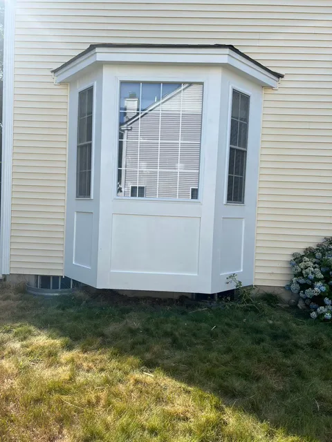Same bay window finished and repainted