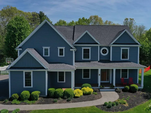 Leland Siding, Roofing & Windows work photo
