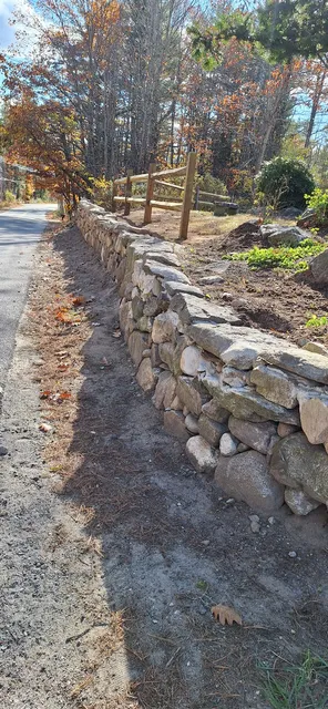 work photo from estebans-landscaping.com