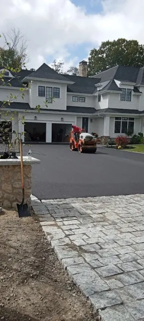 work photo from asphaltpavingbyjacooper.com