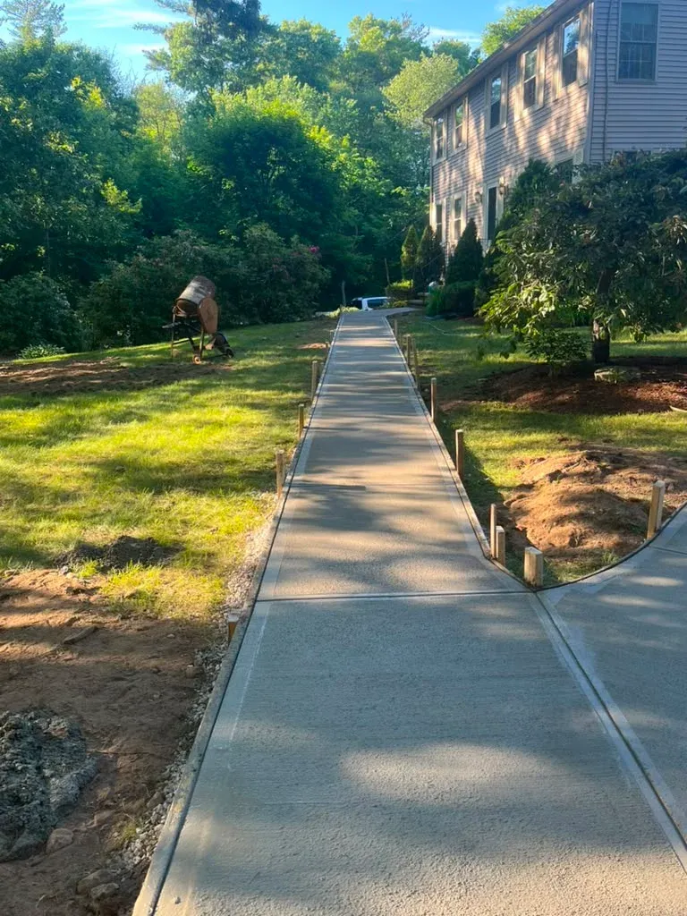 work photo from luxurylandscapinginc.com