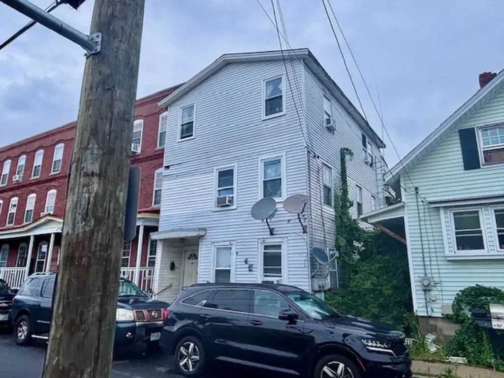 18-20 Maple Street Nashua NH 03064