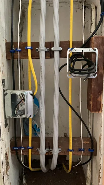 work photo from dandradeelectric.com