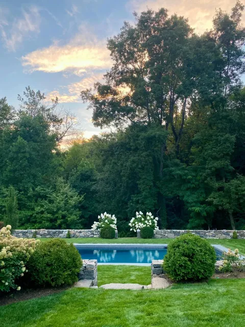 The sky doing what it does best&mdash;soft light, drifting clouds. The pool holding it all in reflection.

#LandscapeDesign
#PoolDesign
#EveningLight
#OutdoorLiving
#RSDstudio

Photo @jorgeggphotography