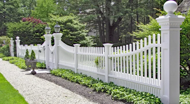Fences in Marshfield, Massachusetts