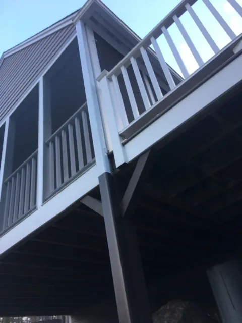work photo from stockbridgeseamlessgutters.com