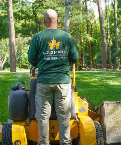 LAWN MOVING