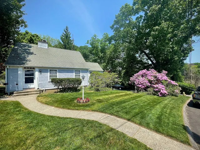 Greenscape Lawn Care work photo