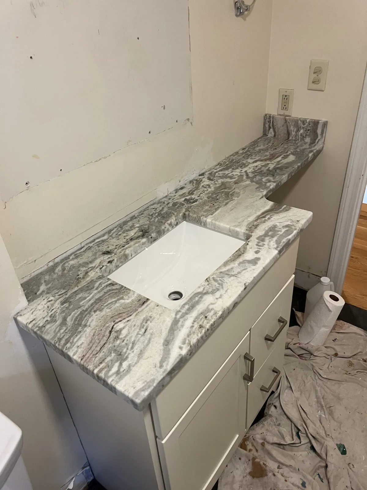 bathroom-countertop