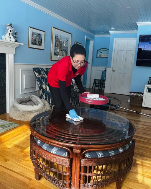 Vacation home detail clean, living room professionally cleaned in Barnstable, MA by Super Cleaning CC