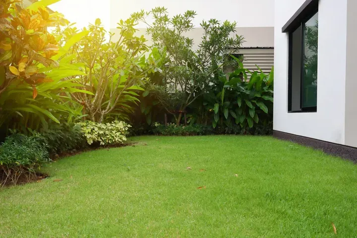 work photo from everettlandscapingpros.com