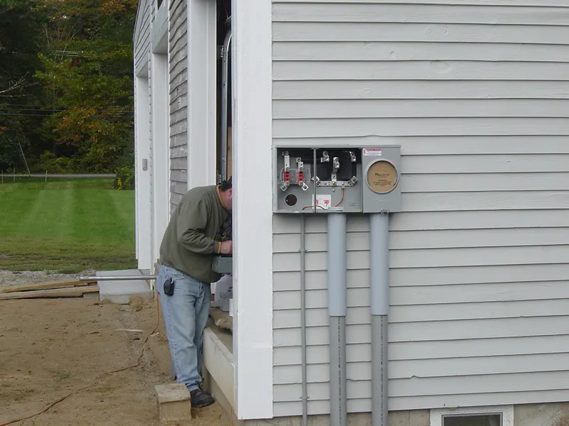 work photo from leeharriselectrical.com